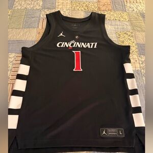 Cincinnati Bearcats Jordan Basketball Jersey, Size Large